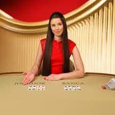 Antarmuka aplikasi mobile Kaiser633 menampilkan live-dealer tables dan akses menu sportsbook